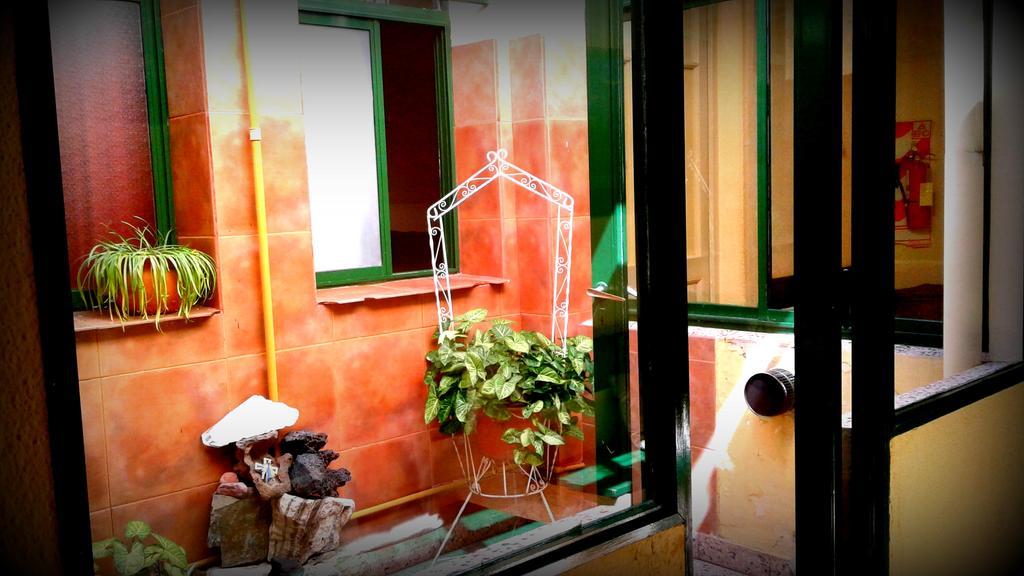 Hostal Yatasto Salta Exterior photo
